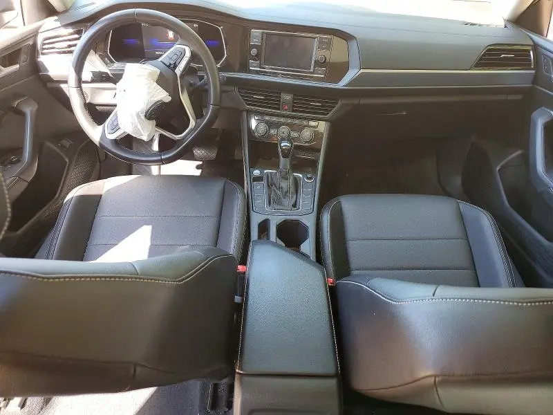 2022 VOLKSWAGEN JETTA SE  