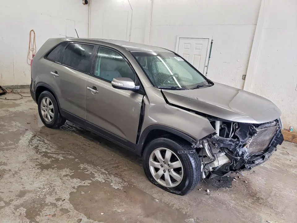 2012 KIA SORENTO LX  