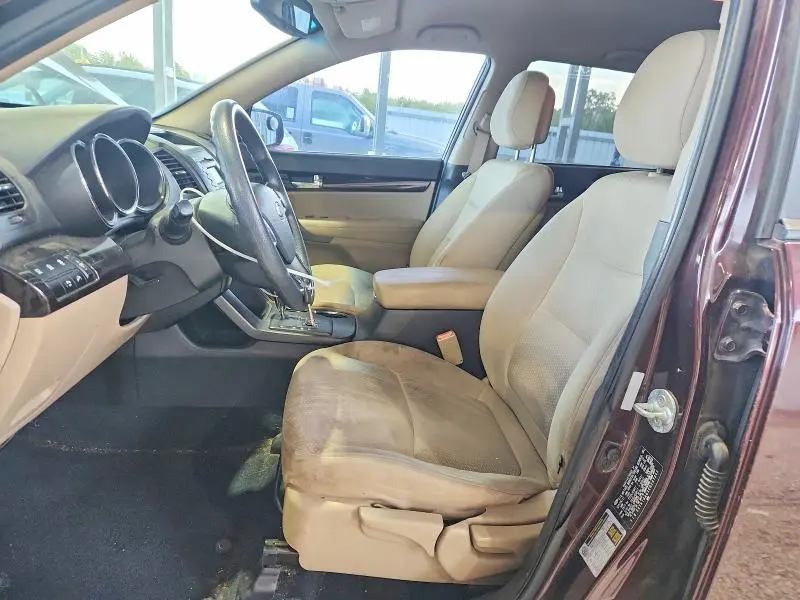 2012 KIA SORENTO LX  