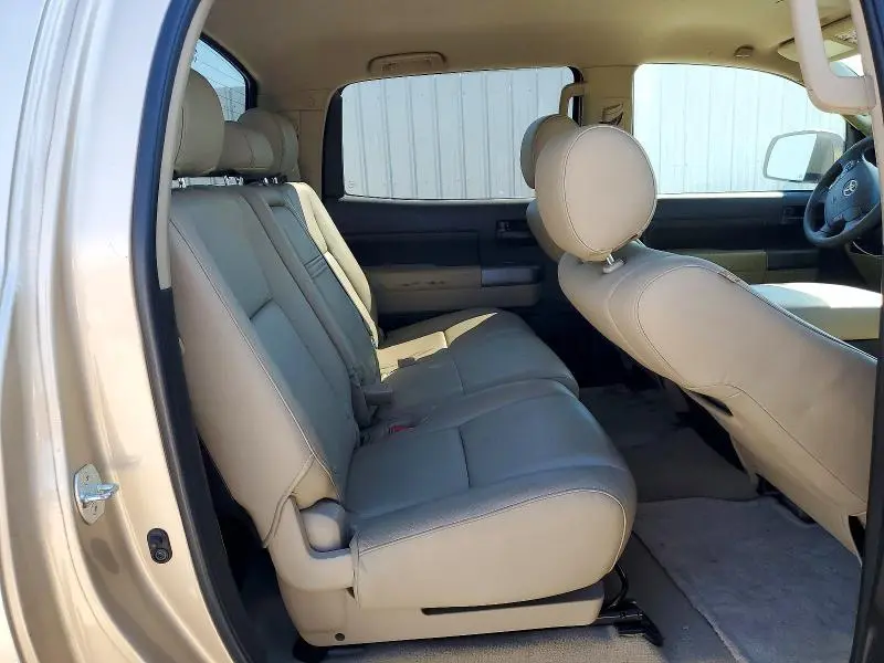 2010 TOYOTA TUNDRA CREWMAX SR5  