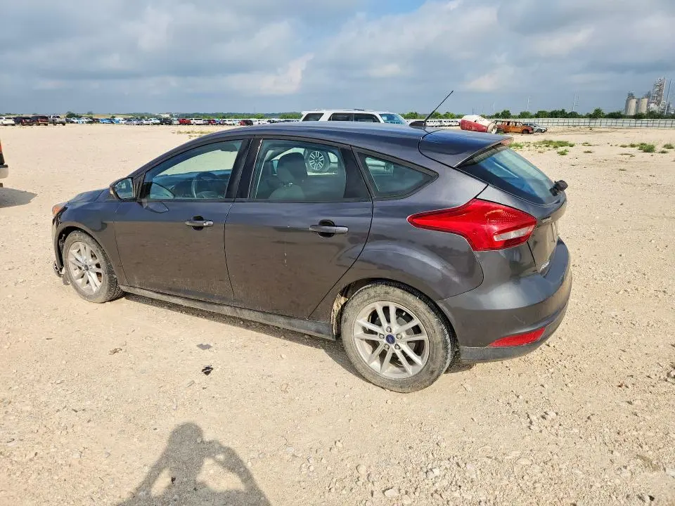 2015 FORD FOCUS SE  