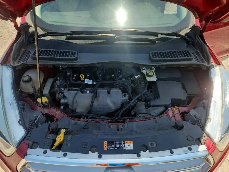 2017 FORD ESCAPE SE  
