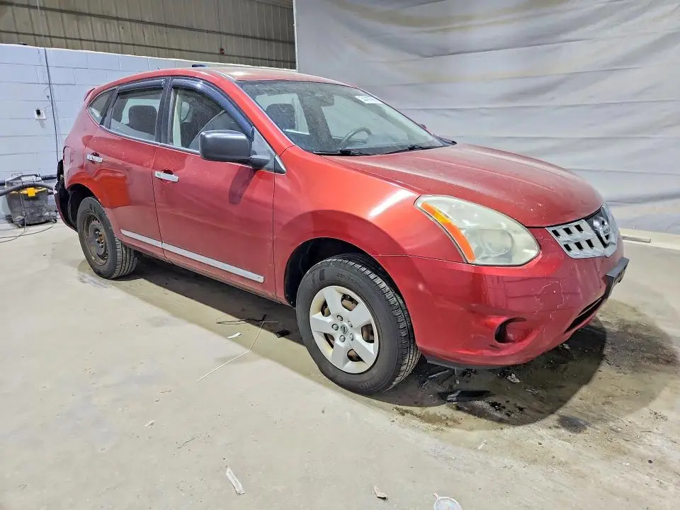 2013 NISSAN ROGUE S  