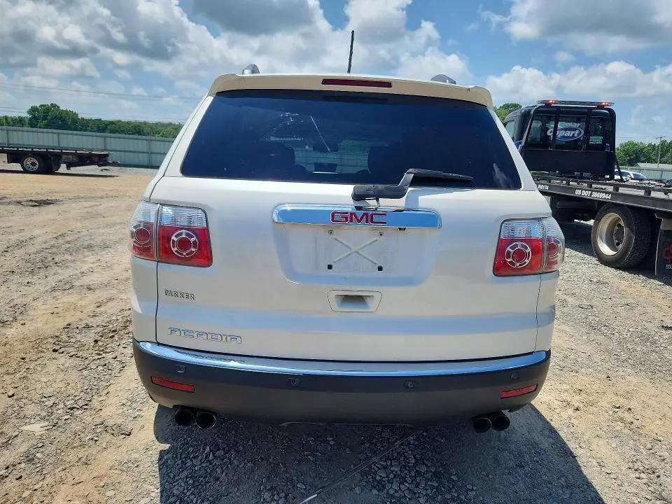 2011 GMC ACADIA SLE  