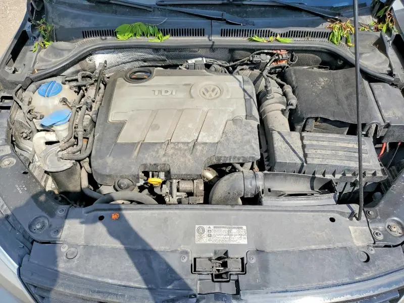 2012 VOLKSWAGEN JETTA TDI  