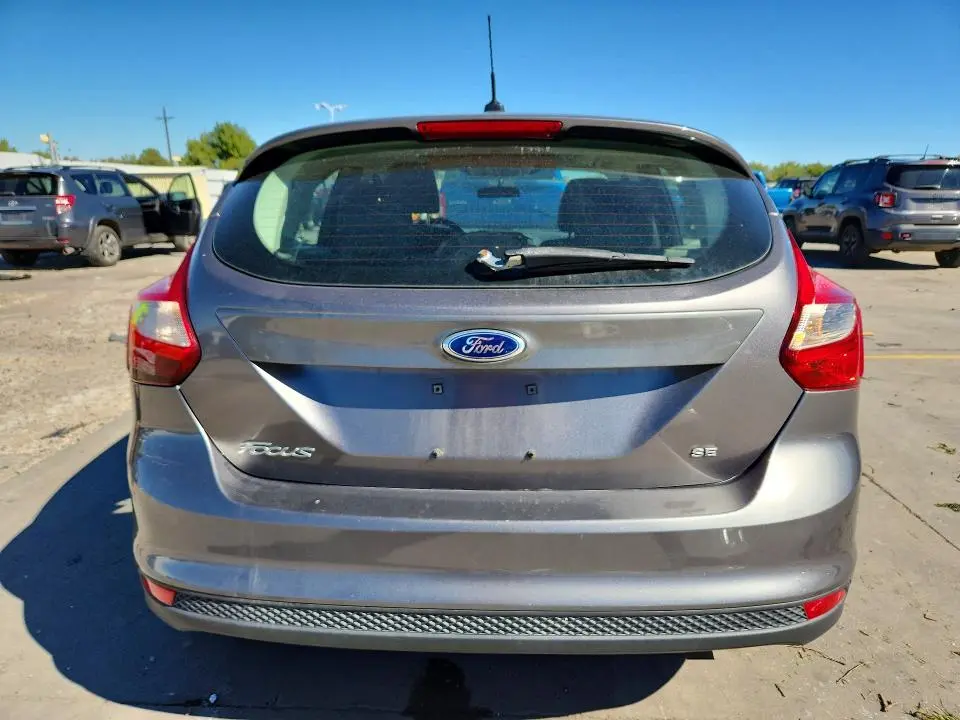 2014 FORD FOCUS SE  