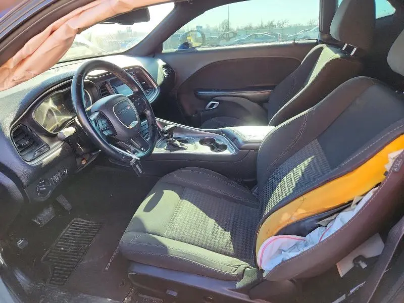 2016 DODGE CHALLENGER SXT  