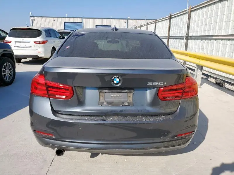 2017 BMW 320 I  