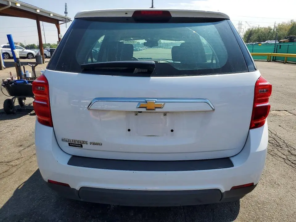 2017 CHEVROLET EQUINOX LS  