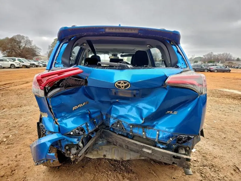 2017 TOYOTA RAV4 XLE  