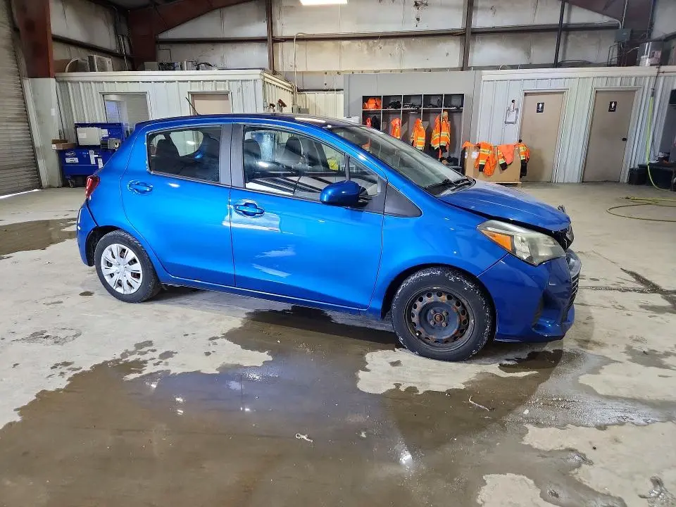 2015 TOYOTA YARIS 5-DOOR L  
