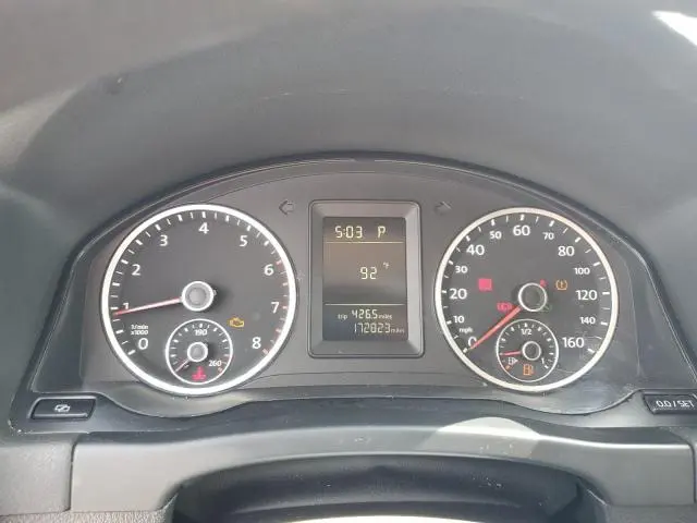 2011 VOLKSWAGEN TIGUAN S  
