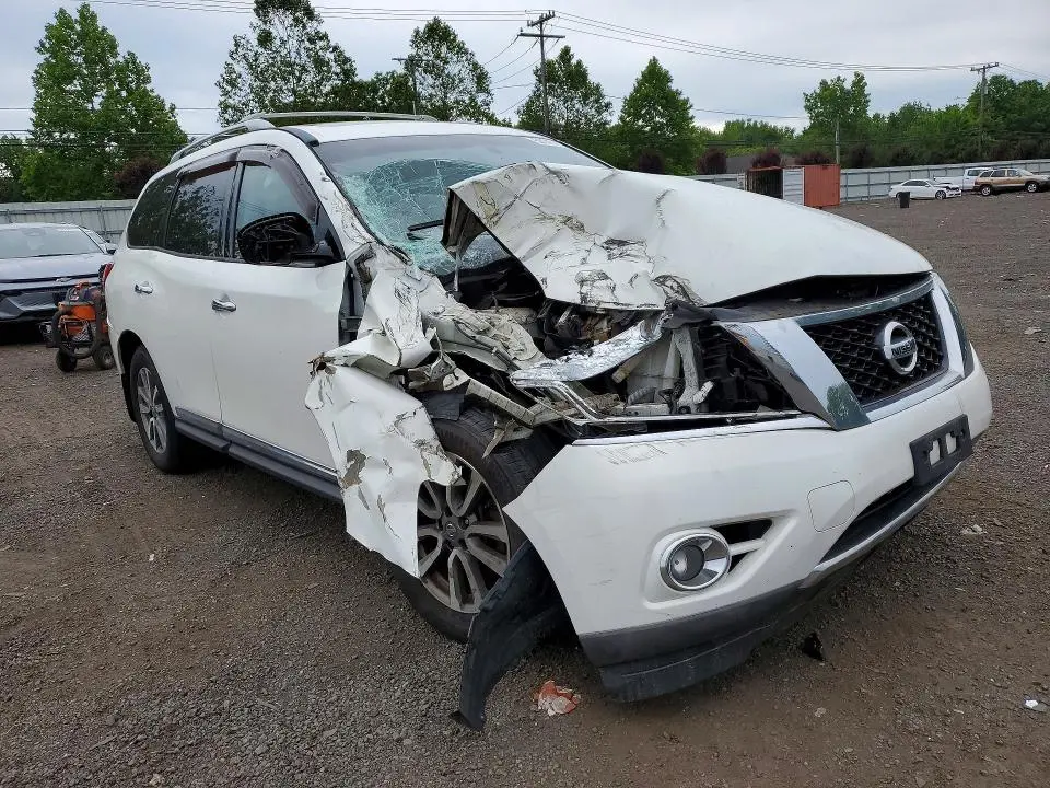 2014 NISSAN PATHFINDER SL  