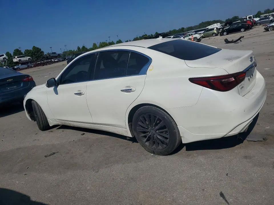 2021 INFINITI Q50 LUXE  