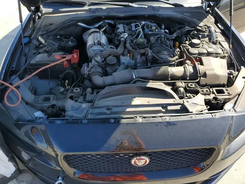 2017 JAGUAR XE   