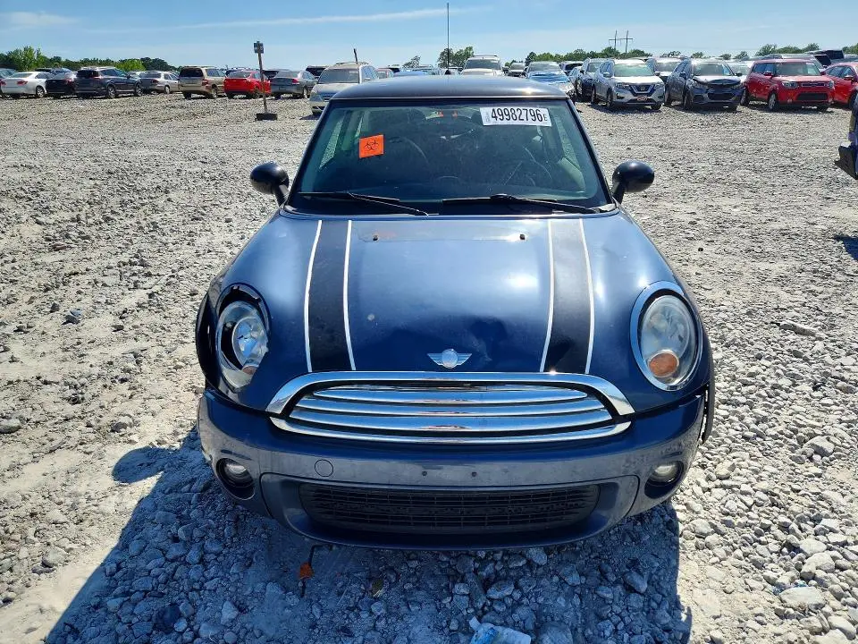 2011 MINI COOPER   