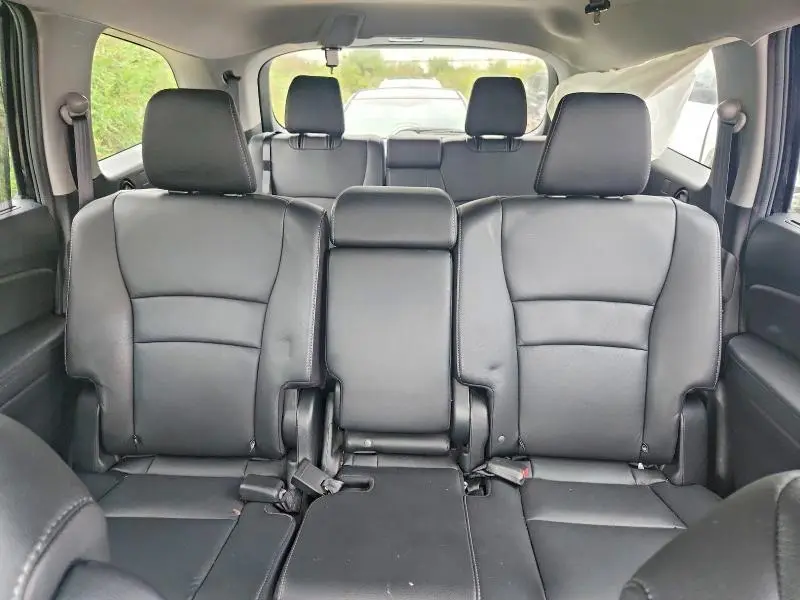 2022 HONDA PILOT SE  