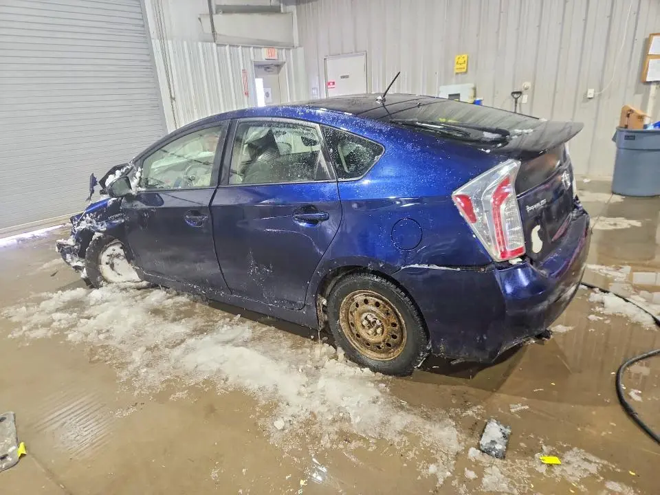 2013 TOYOTA PRIUS TWO  