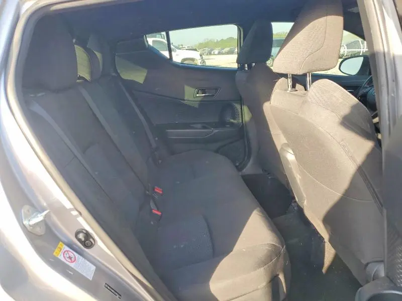 2018 TOYOTA C-HR XLE  
