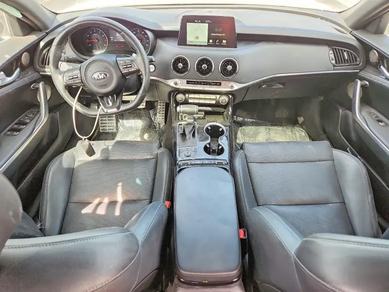 2021 KIA STINGER GT-LINE  