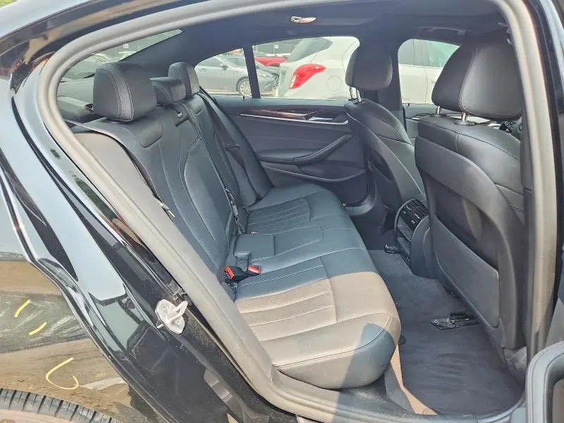 2021 BMW 530 XI  