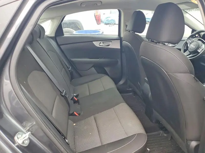 2024 KIA FORTE LX  