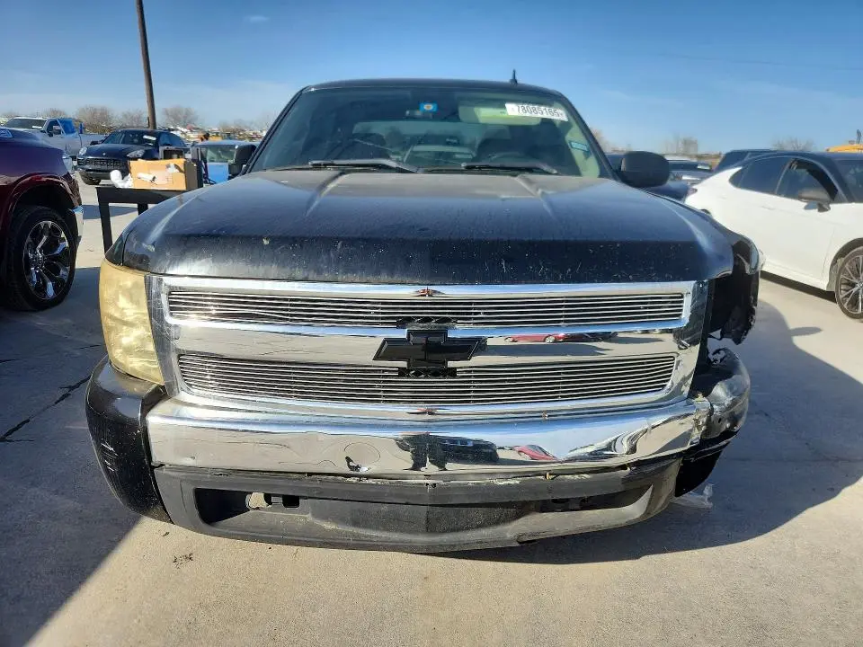 2011 CHEVROLET SILVERADO C1500 LT  