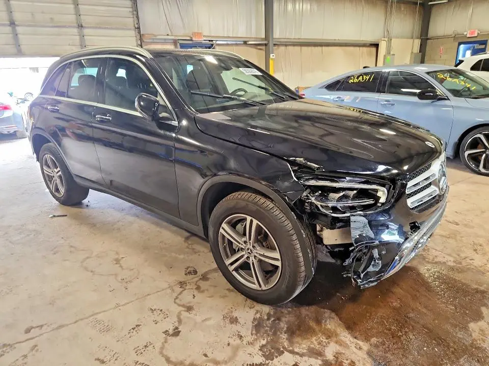 2021 MERCEDES-BENZ GLC 300 4MATIC  