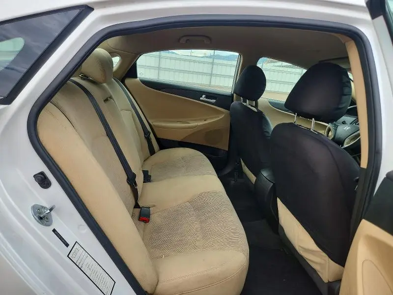 2012 HYUNDAI SONATA GLS  