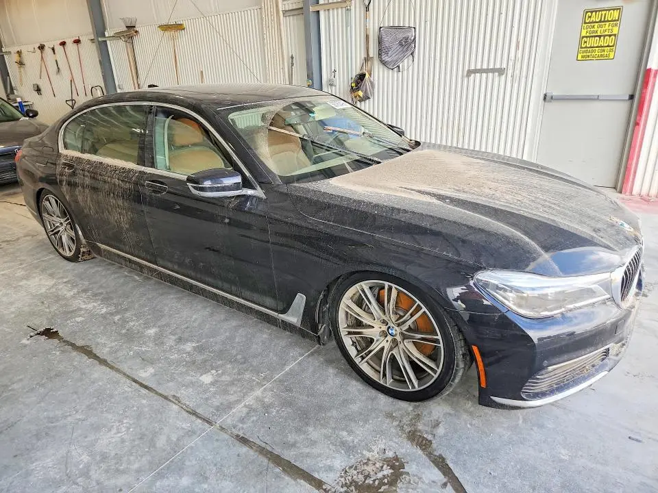 2016 BMW 750 XI  