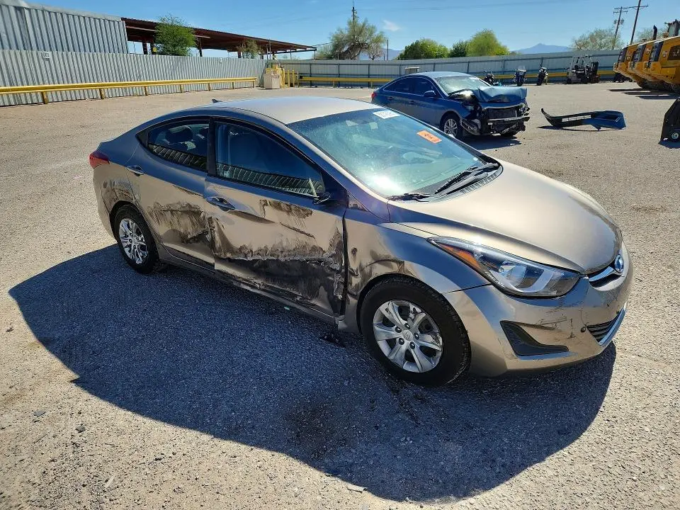 2016 HYUNDAI ELANTRA SE  