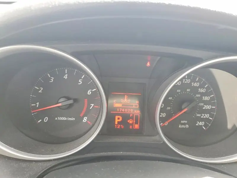 2011 MITSUBISHI RVR SE  