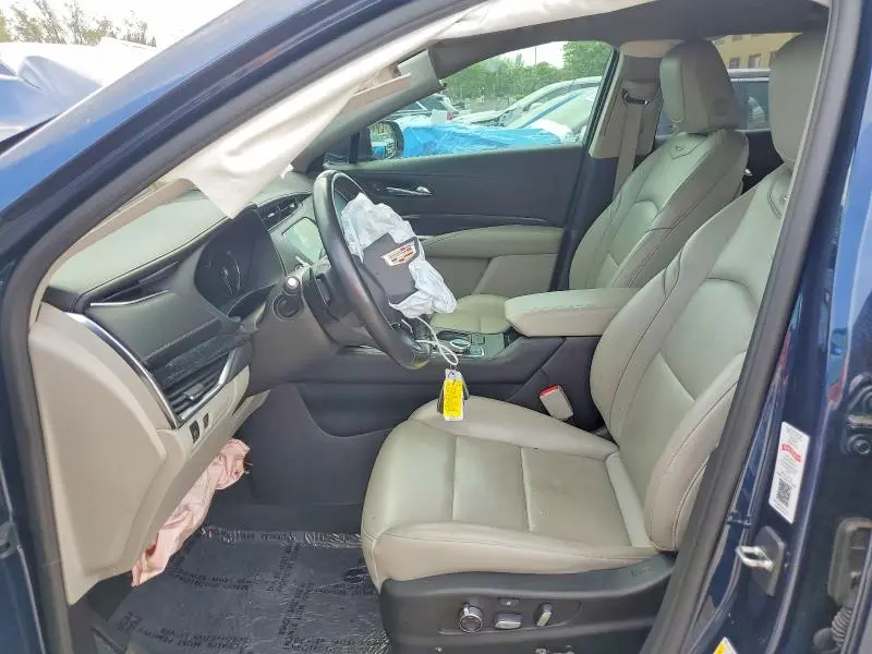 2021 CADILLAC XT4 PREMIUM LUXURY  