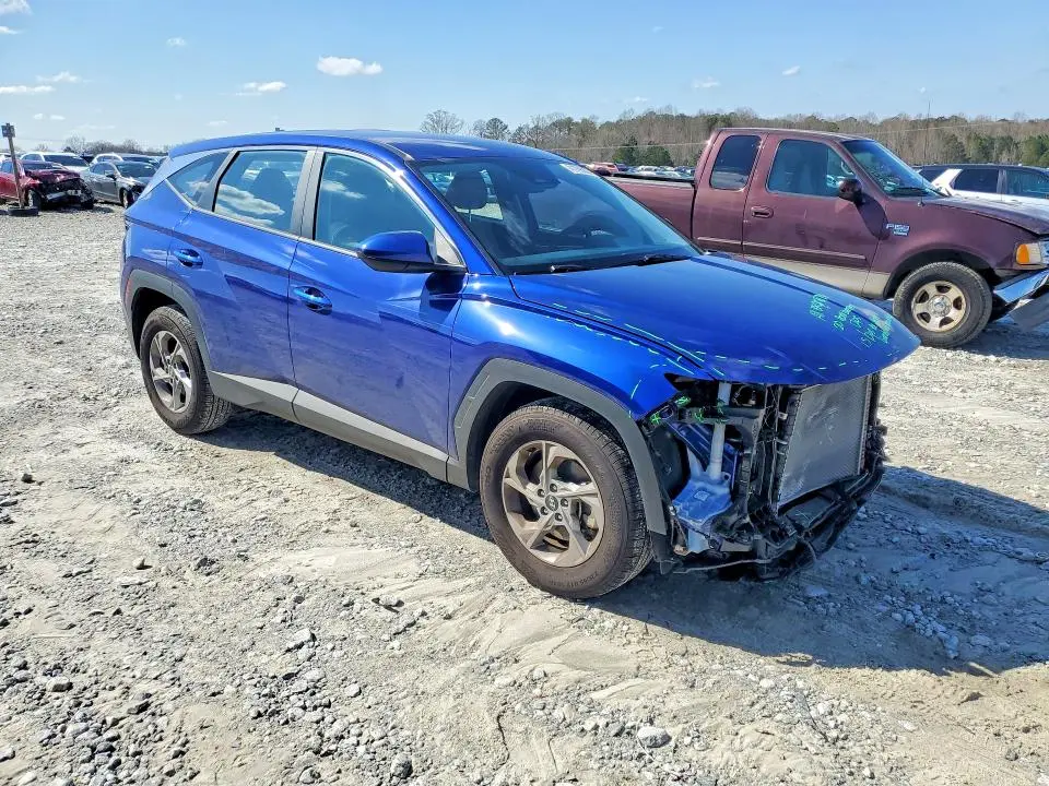 2024 HYUNDAI TUCSON SE  