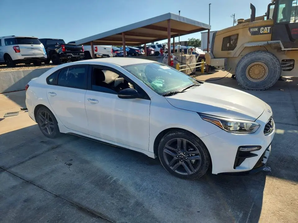 2021 KIA FORTE GT LINE  