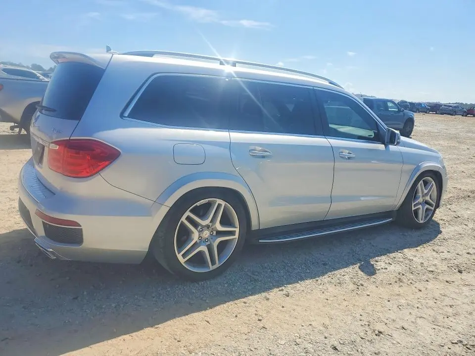 2016 MERCEDES-BENZ GL 550 4MATIC  