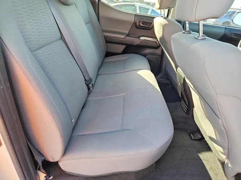 2017 TOYOTA TACOMA SR5 V6  