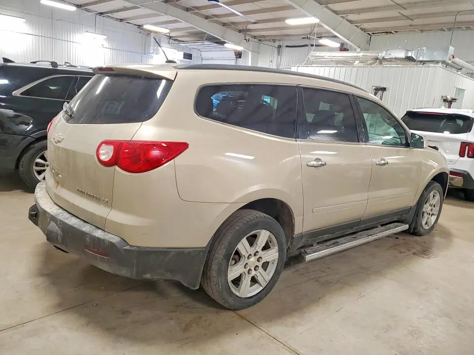 2011 CHEVROLET TRAVERSE LT  