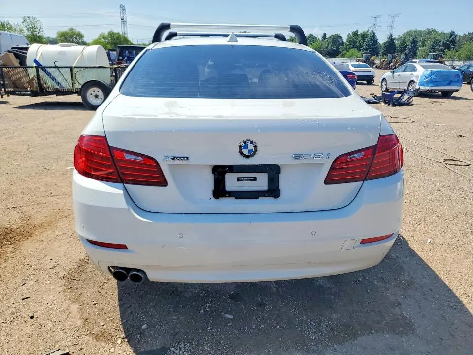 2015 BMW 528 XI  
