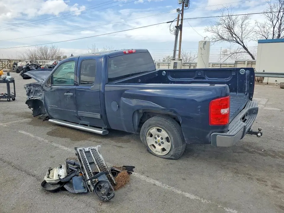 2011 CHEVROLET SILVERADO C1500 LT  