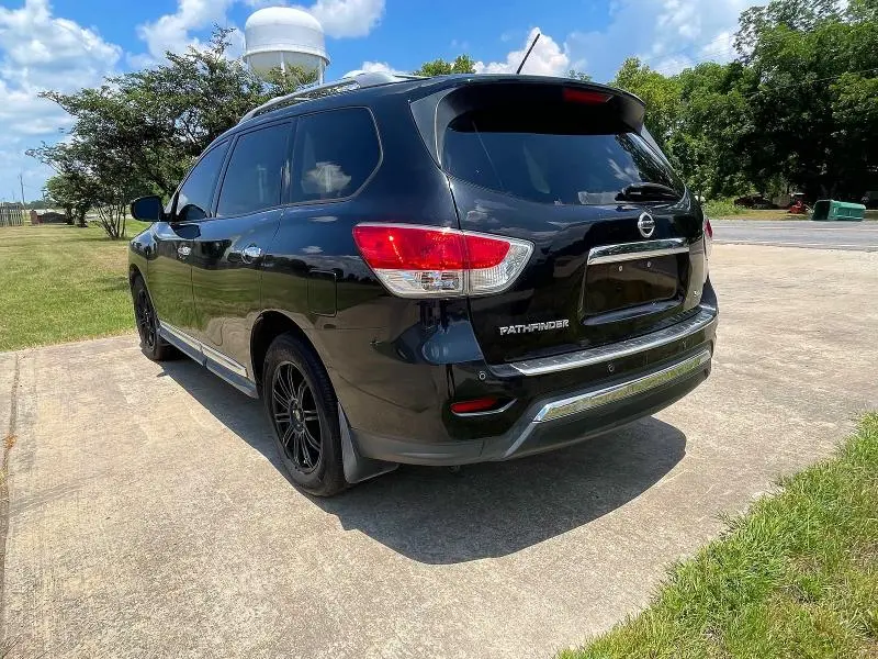 2015 NISSAN PATHFINDER SL  