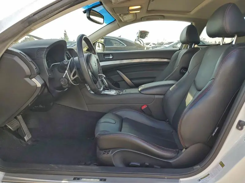 2015 INFINITI Q60 JOURNEY  