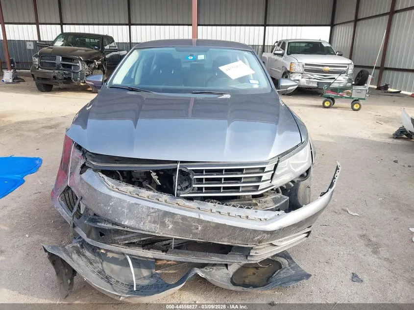2017 VOLKSWAGEN PASSAT 1.8T S