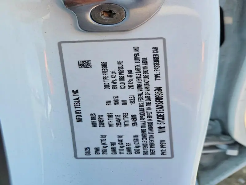 2025 TESLA MODEL 3   