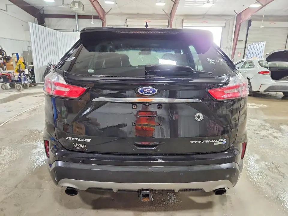 2019 FORD EDGE TITANIUM  
