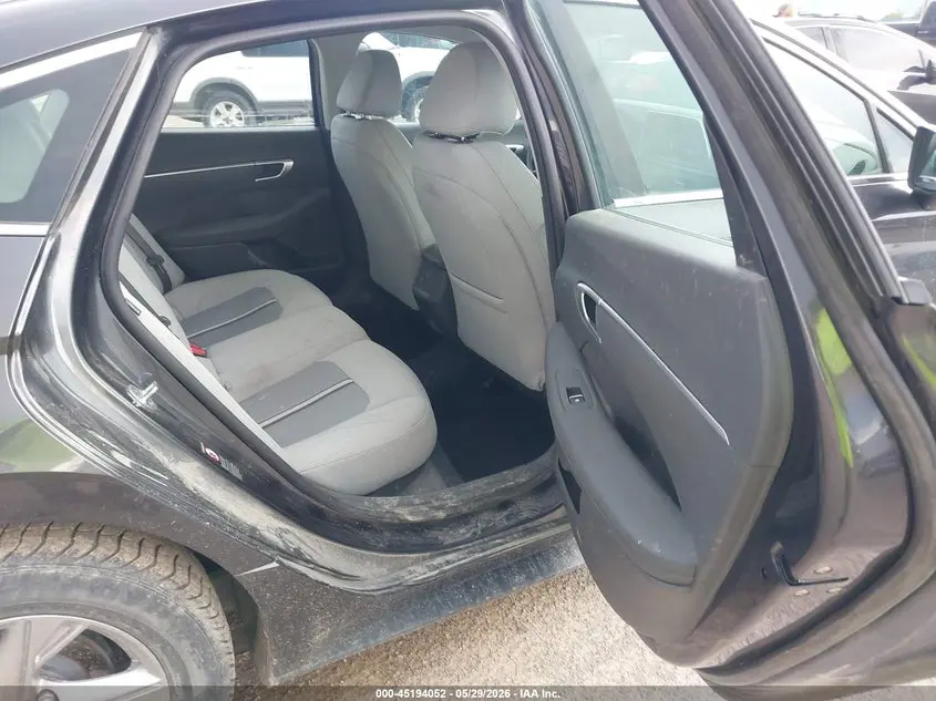 2022 HYUNDAI SONATA SE
