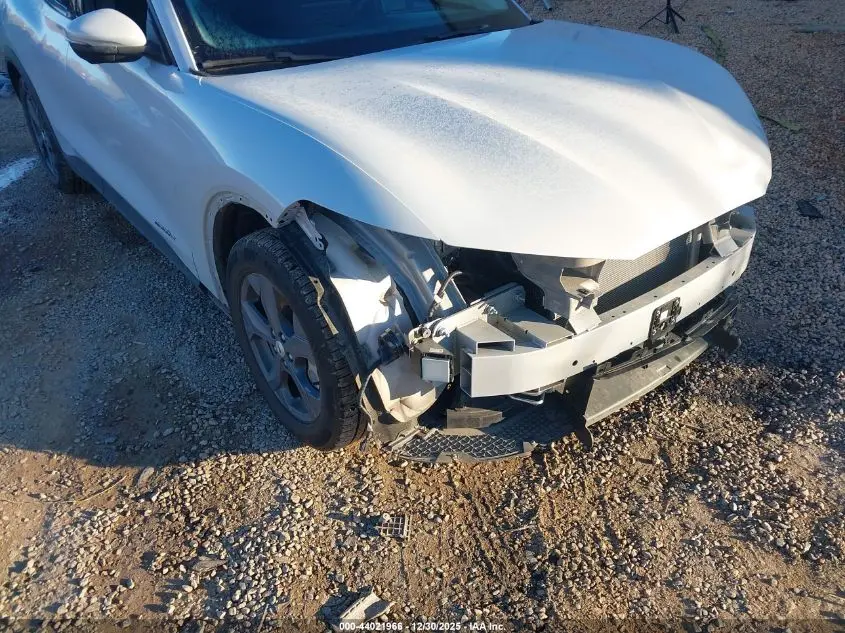 2022 FORD MUSTANG MACH-E SELECT