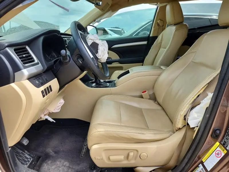 2017 TOYOTA HIGHLANDER XLE  