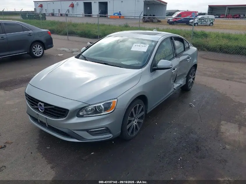 2017 VOLVO S60 T5 DYNAMIC