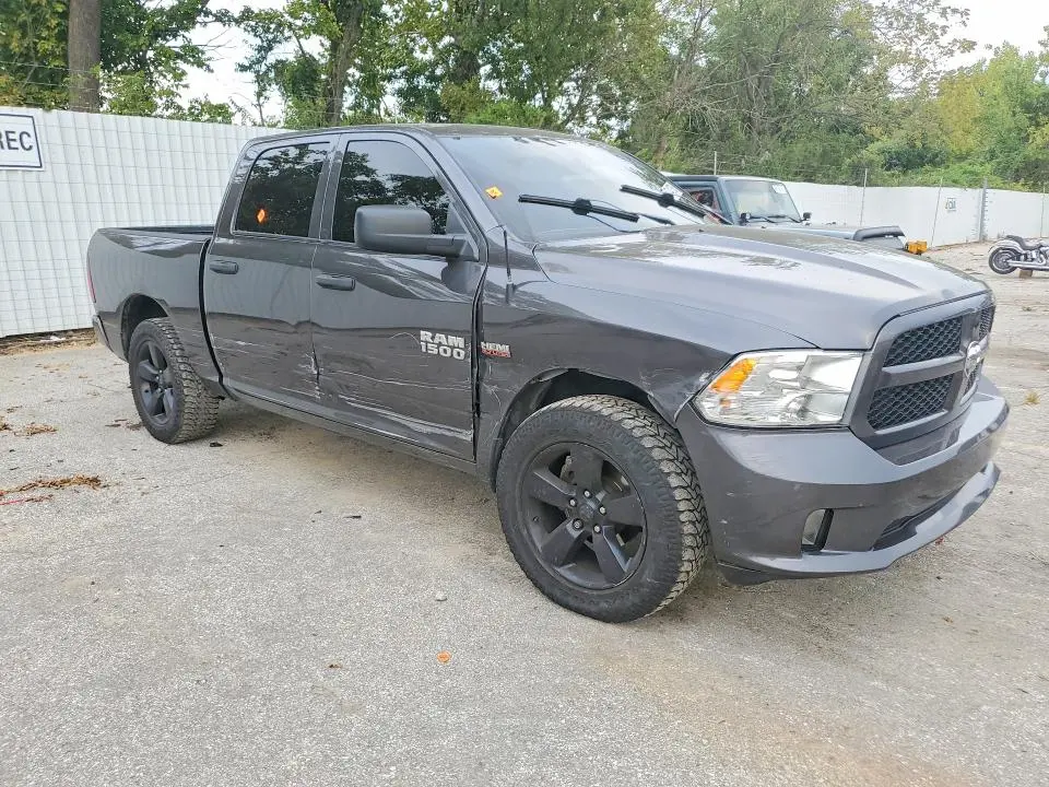 2016 RAM 1500 ST  